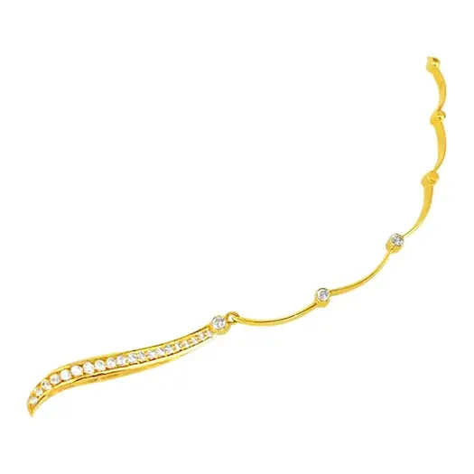 Flower Cut Elegant Diamond Necklace in 18K Gold