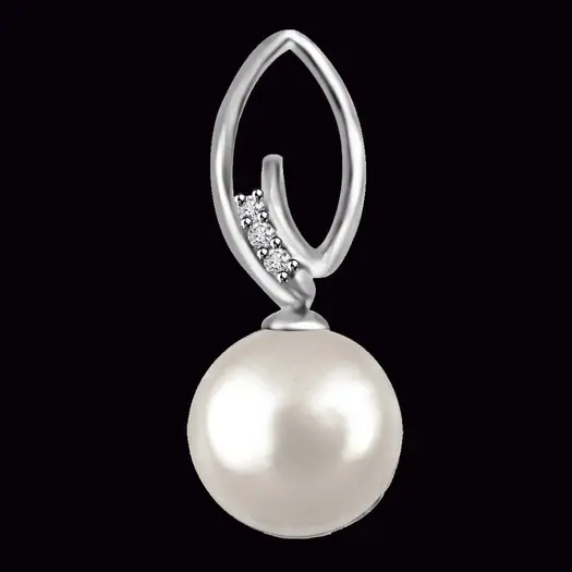 Exotic Real Pearl And Diamond Pendant In 14kt Gold
